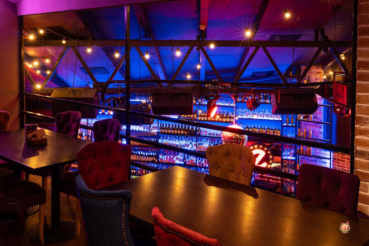 Основной зал с танцполом в «Небар на Пятницкой» фотография №15