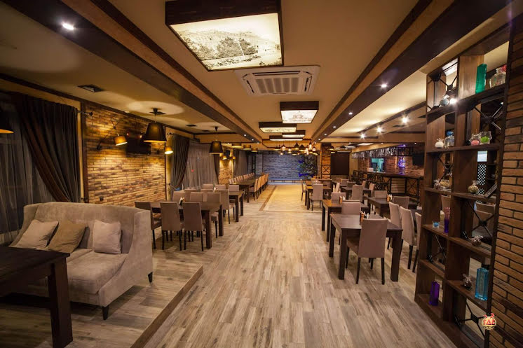 Основной зал в «Южные ворота» фотография №10