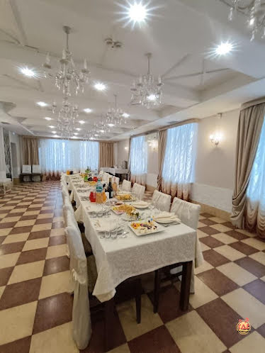 Основной зал в «Кантанелло на Маяковского» фотография №9