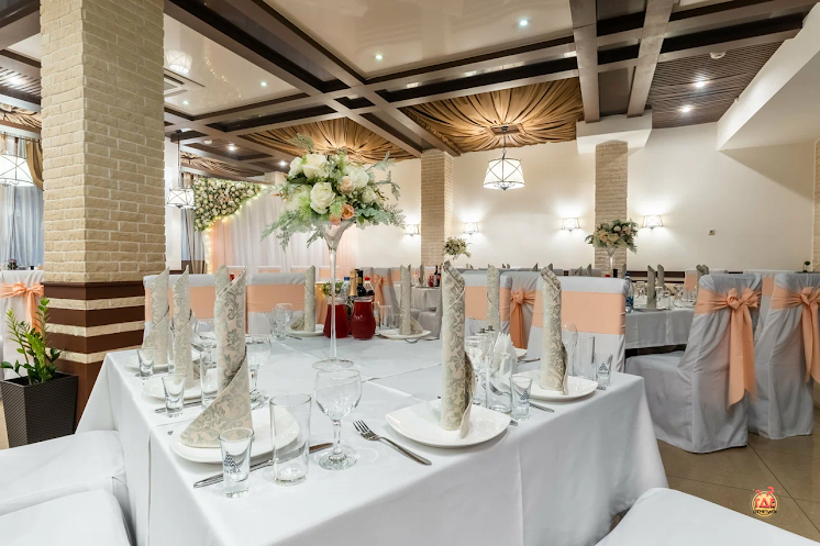 Основной зал в «ВИЛЛАДЖ» фотография №8