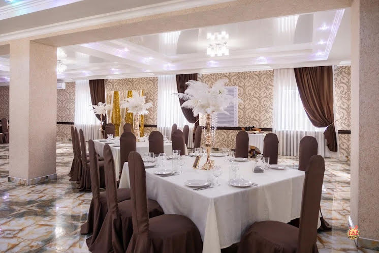 Зал на 300 человек  в «Вечерний Баку» фотография №9