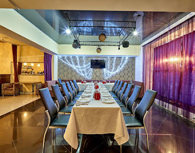  ресторан Адам и Ева