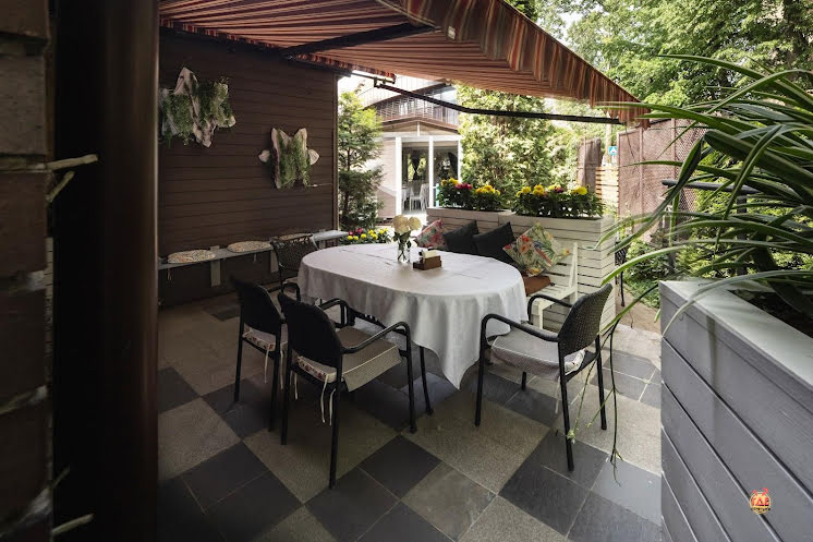 Основной зал в «Belle Famille» фотография №7