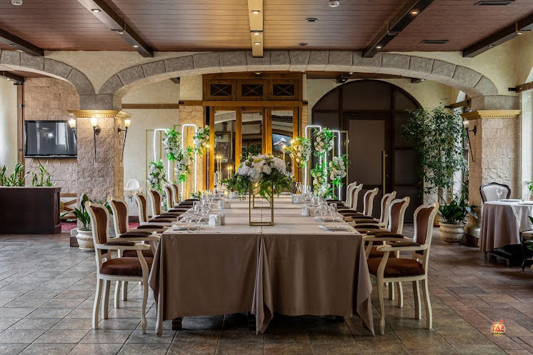 Зал «Свои люди» в «Парк-Отель Троя» фотография №12