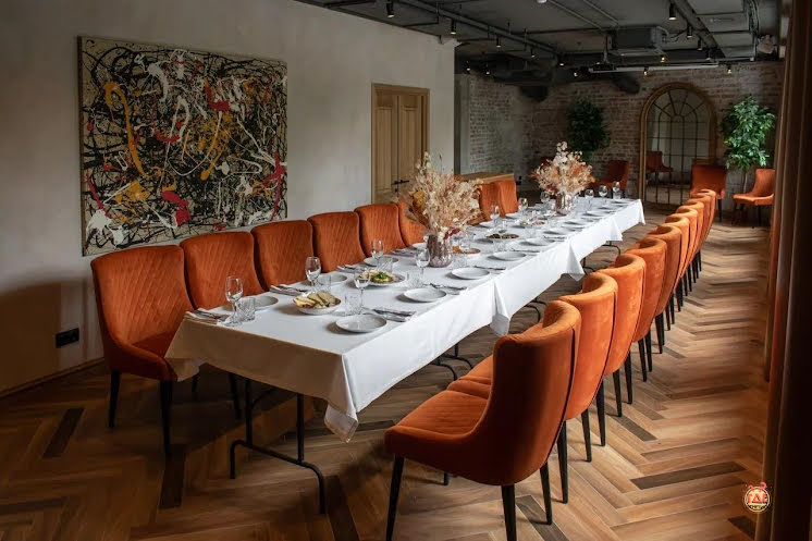 Банкетный зал на 2 этаже в «Угли» фотография №1