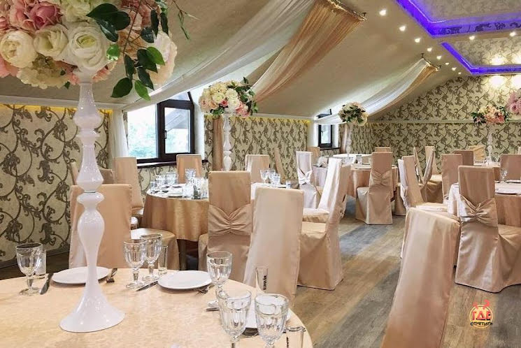 Банкетный зал на 3 этаже в «Помещик на Бершанской» фотография №10