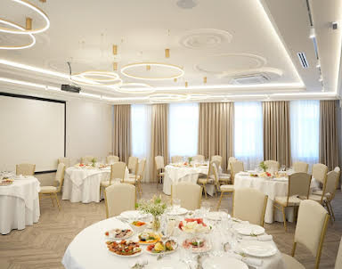 День рождения в Атмосфера