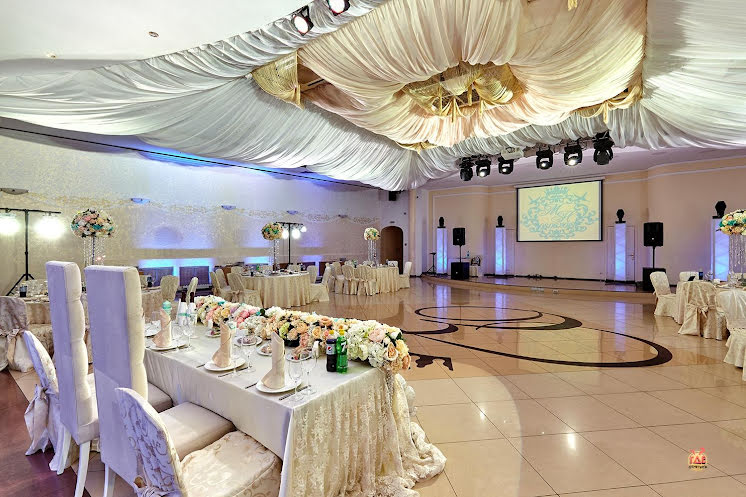 Большой банкетный зал «Екатерининский» в «Ресторанный комплекс «Екатерининский»» фотография №13