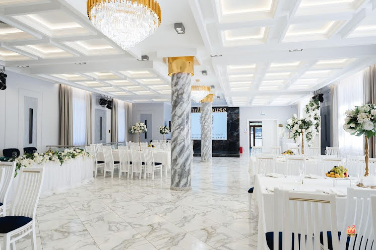 Белый зал  в «Full House» фотография №4