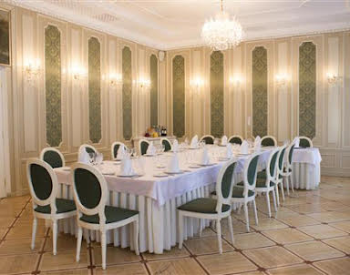  ресторан Смольнинский