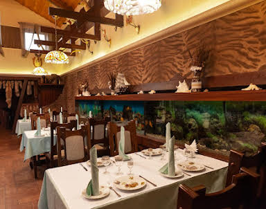  ресторан Охотничий Клуб