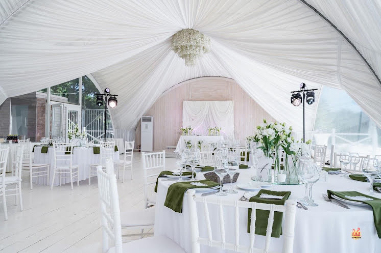 Шатёр White Podium в «Pirogovo-event» фотография №3