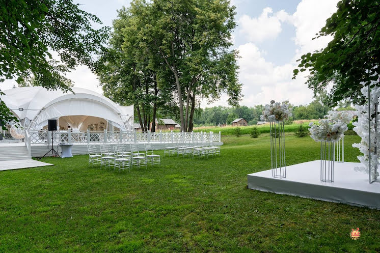 Шатер  в «Emerald Parkway» фотография №16