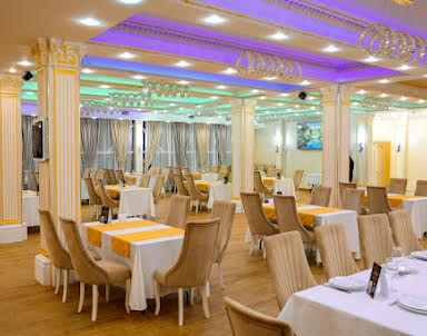 Корпоратив в Кристалл