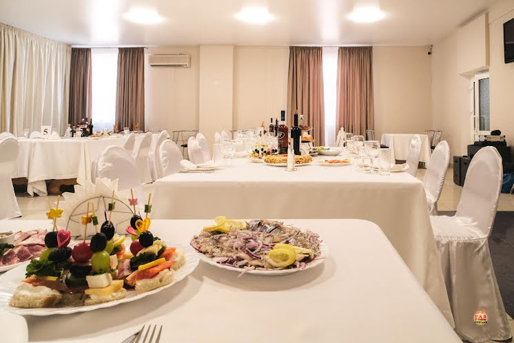 Основной зал в «Отдых» фотография №5