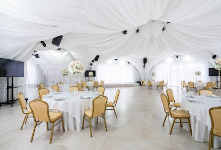 Шатер в Каминный зал