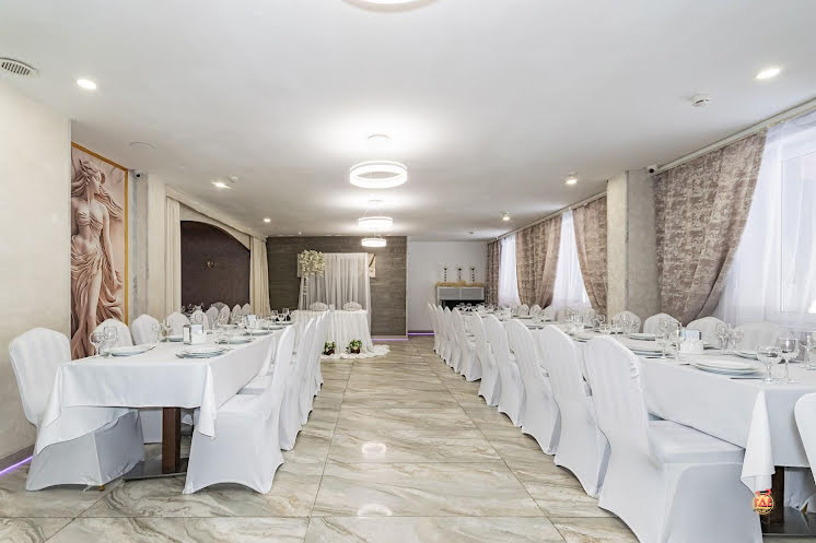 Основной зал в «Шоколад» фотография №5