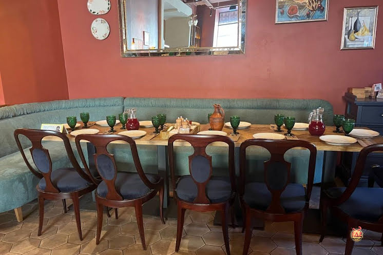 Основной зал в «Грузинские Истории» фотография №8