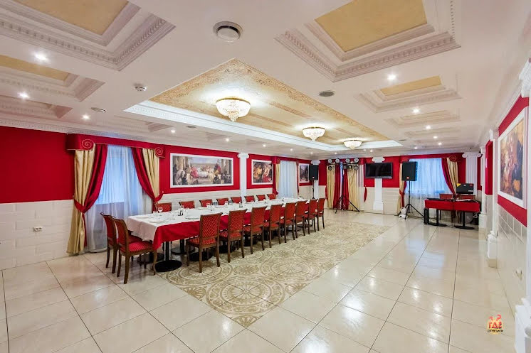 Зал на 1 этаже в «Троя» фотография №1