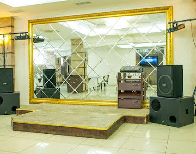  ресторан Кариночка