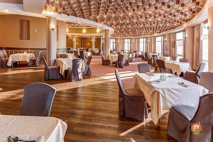 Зал ресторана в «Глобус» фотография №16