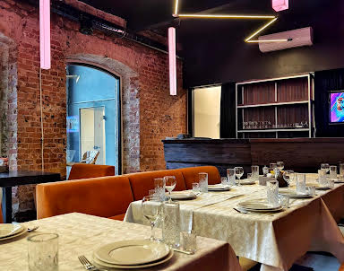  ресторан «Хац Хаус» на Рабочей