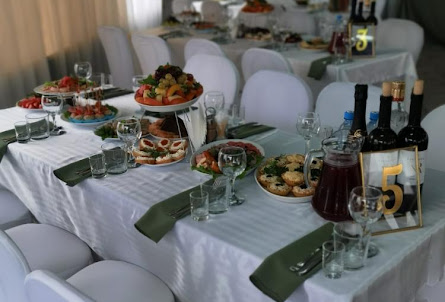 Шатер в Коттедж с банкетным залом