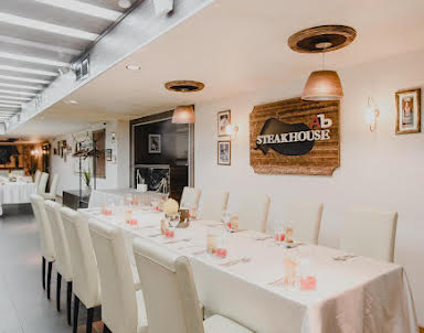  ресторан Абсолютъ