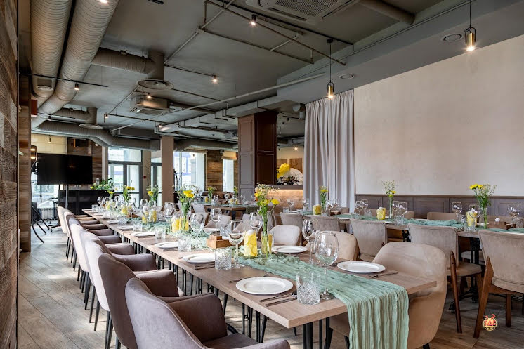 Основной зал  в «Жаровня» фотография №7