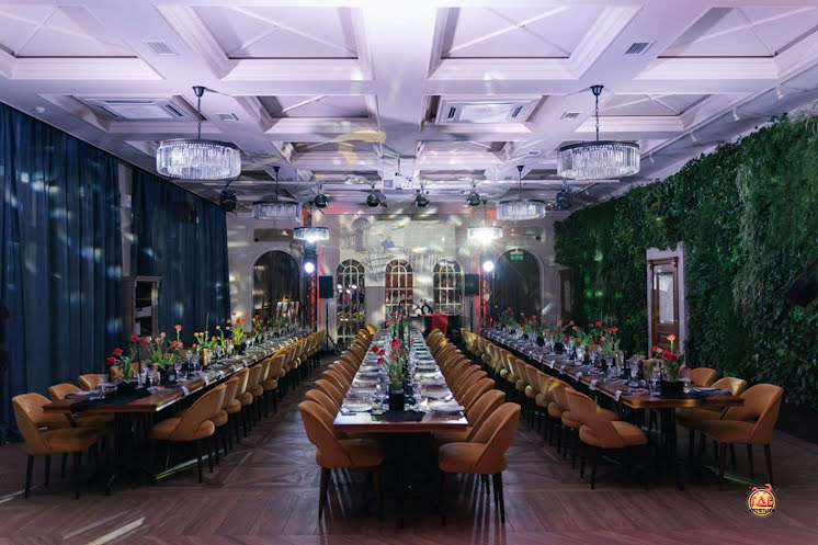 Основной зал в «Тулиновъ Дом» фотография №1