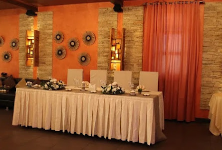 Каминный зал в Зал на 12 человек