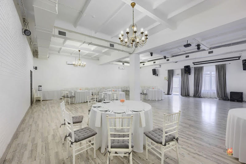 Банхоф на Покровской фотография №14