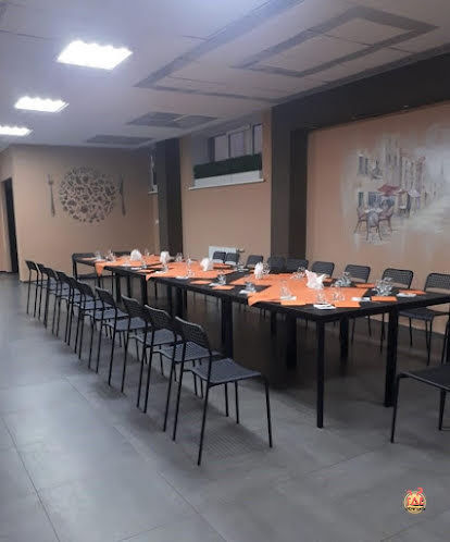 Основной зал в «Столовая 58 на Космодемьянской» фотография №3