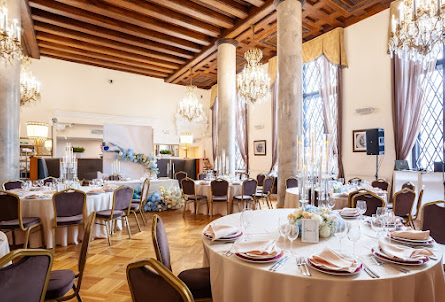 Ресторан  «Джанус» в Зал «Орликов»