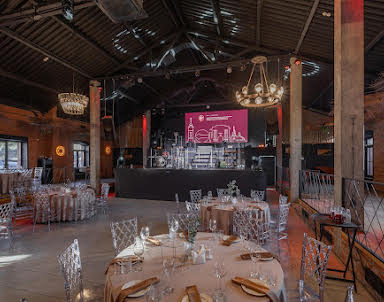 Выпускной в RE`конструкция