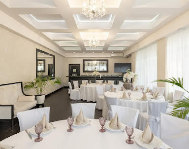  ресторан Времена года в Парке Горького