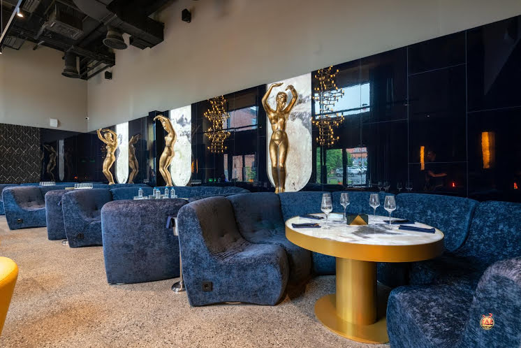  Зал со статуями  в «Гарда бар» фотография №11