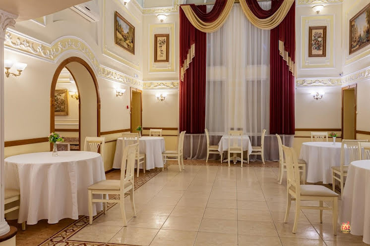 Малый зал в «Версаль» фотография №12