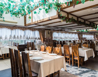  ресторан Ариана на Привольной