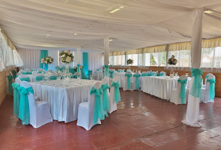 Летний зал в Летний шатер у реки 