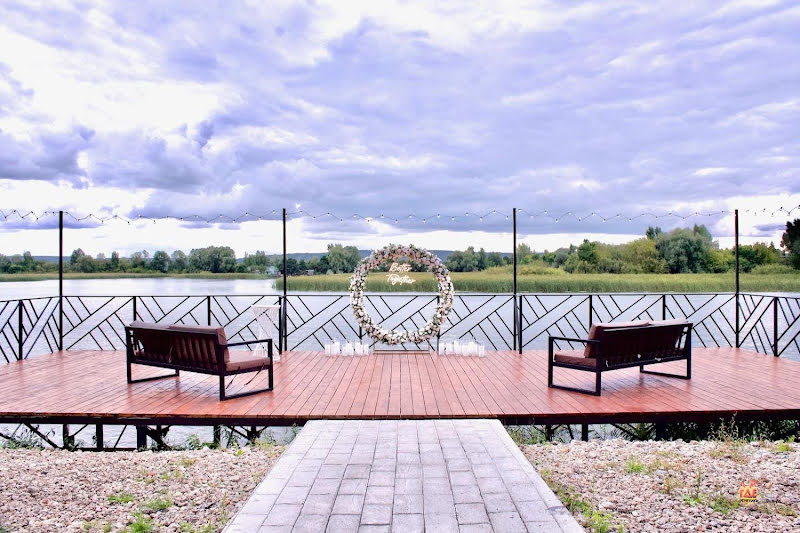 Беседка на Волге фотография №1