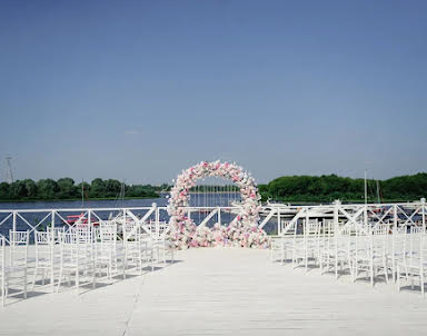  ресторан Волжский