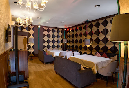 Лаунж-зал в Зал «Алиса в стране чудес» 