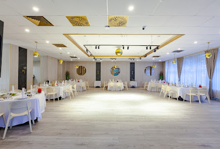 Зал ресторана в Лазурный зал