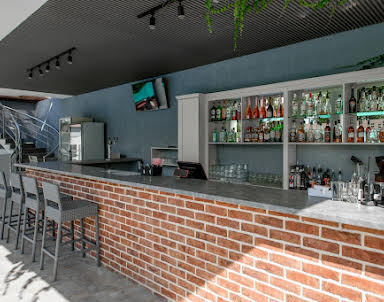  ресторан Шери Холл