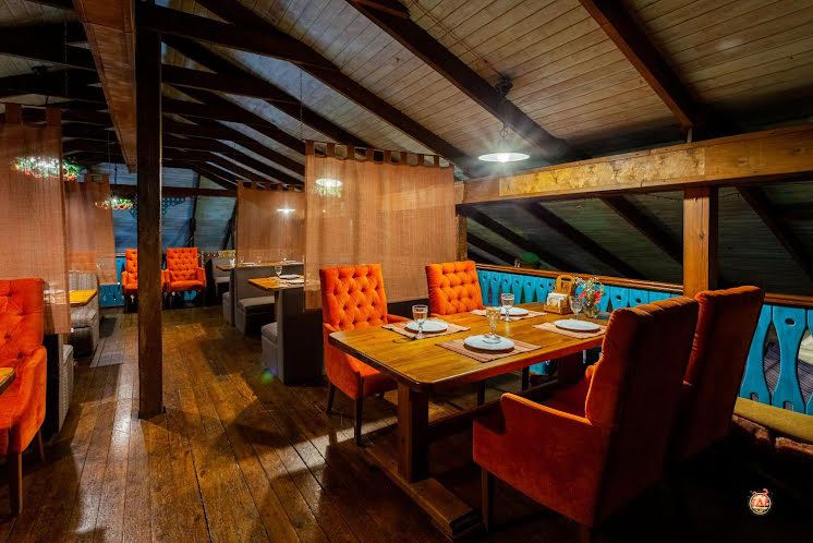 Зал на 2 этаже  в «Не горюй» фотография №1