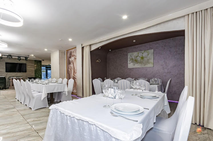 Основной зал в «Шоколад» фотография №16