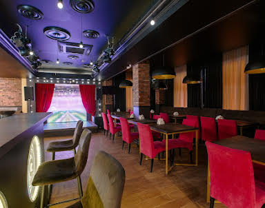  ресторан Академия Караоке на Ширямова