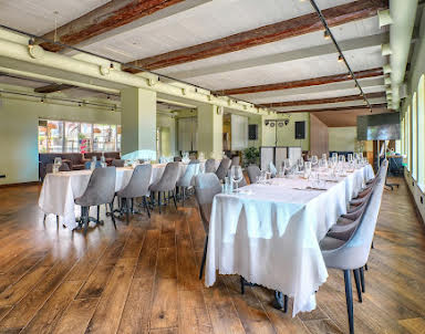  ресторан Moloko на Алексеевской