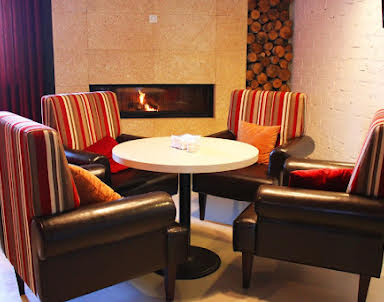  ресторан Бенефит Плаза